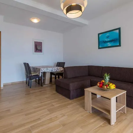 Two-bedroom In Crikvenica Xxxvi Apartment