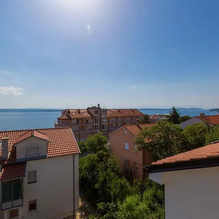 Two-bedroom In Crikvenica Xxxvi Apartment *