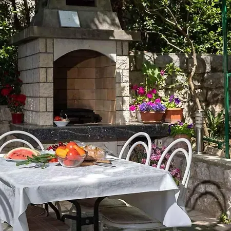 Two-bedroom In Crikvenica Xxxvi Crikvenica