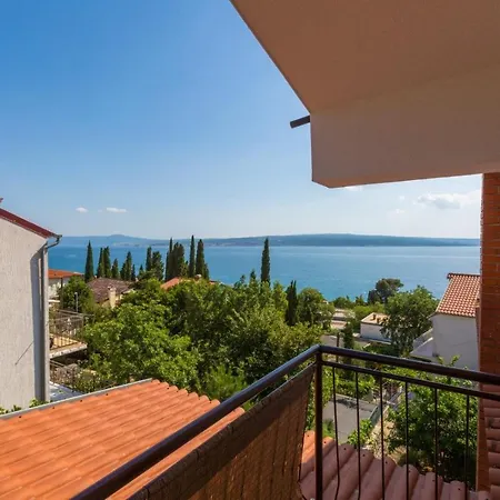 Two-bedroom In Crikvenica Xxxvi Dramalj